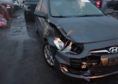 2012 Hyundai Accent Se z USA, uszkodzony, nr VIN KMHCU5AE3CU035293